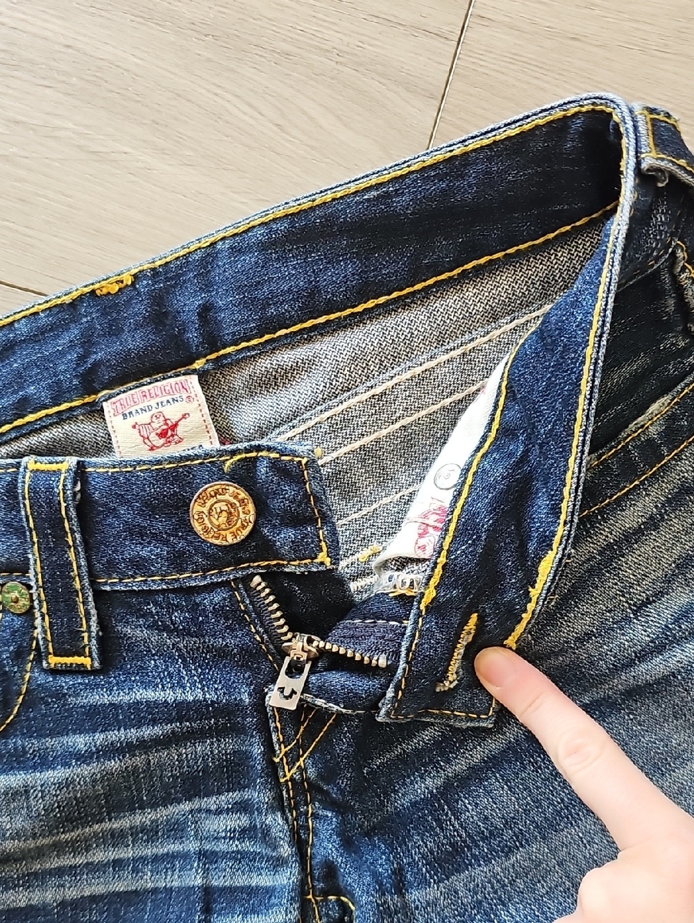 Y2K True Religion Low Rise Billy Skull Tab Roses Jeans, Sz 23 - Picture 10 of 16